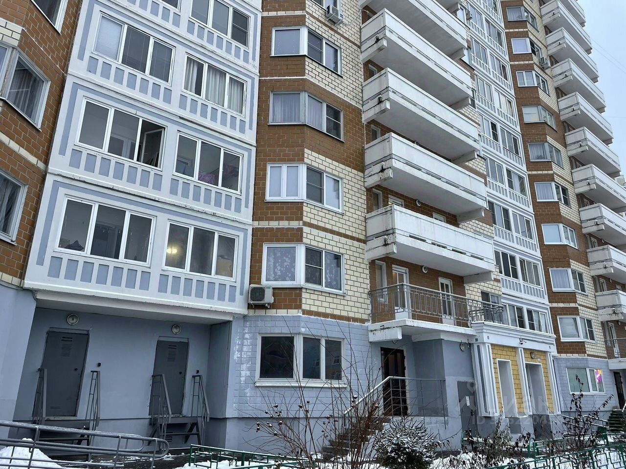 Продажа 2-комн квартиры на вторичном рынке Южный мкр, улица Курыжова, 18