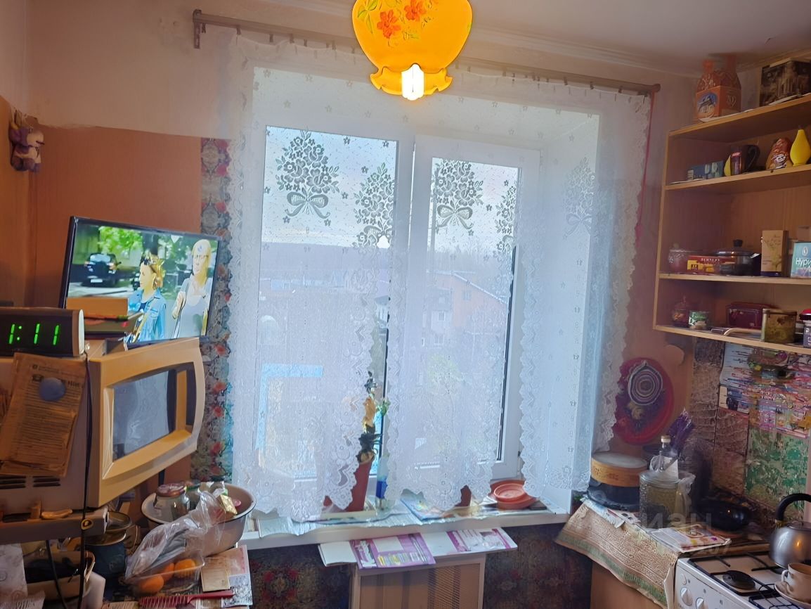 Продажа 3-комн квартиры на вторичном рынке Кировск, улица Маяковского, 5
