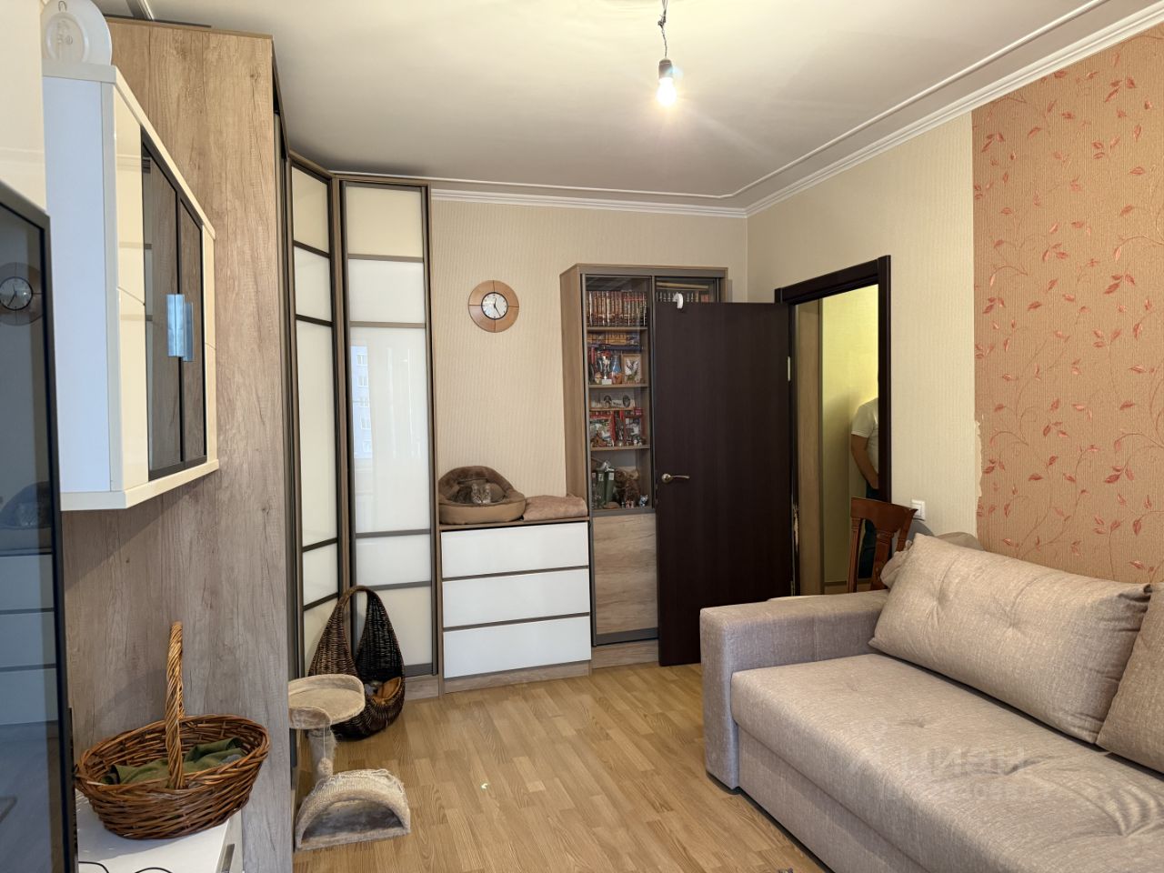 Продажа 2-комн квартиры на вторичном рынке улица Твардовского, 1