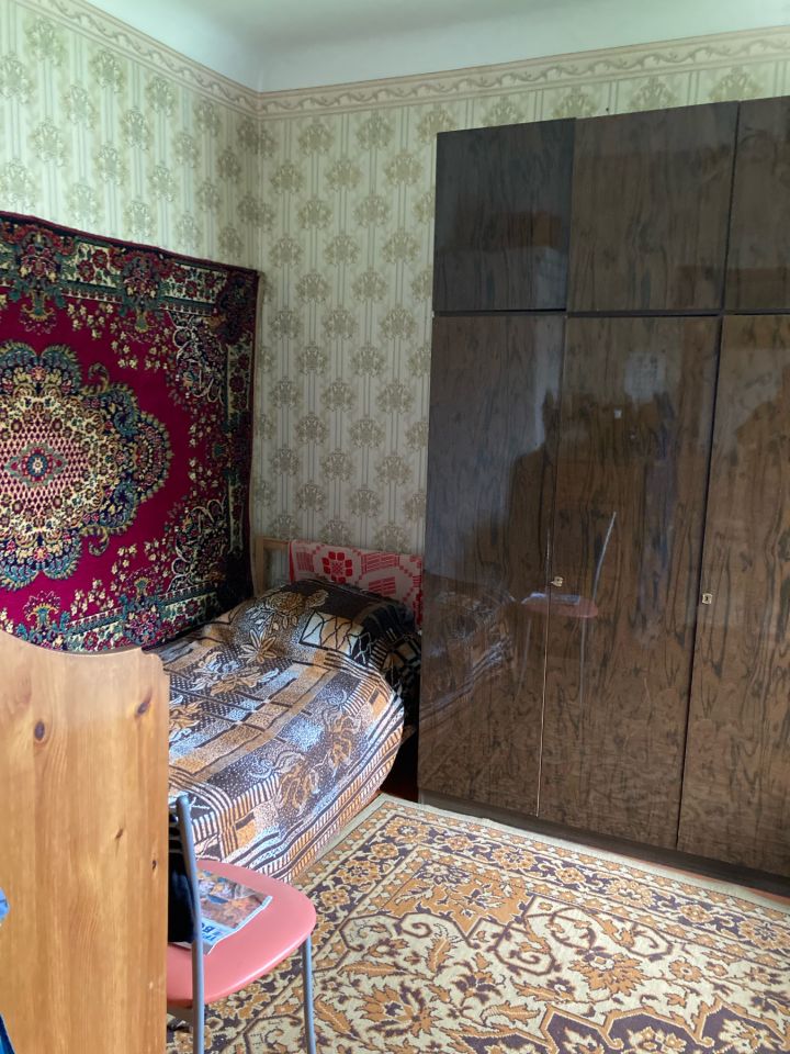 Продажа 2-комн квартиры на вторичном рынке пос. Пески, 13