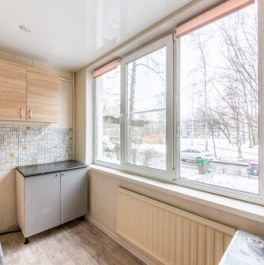 Продажа 3-комн квартиры на вторичном рынке улица Тельмана,  д. 44