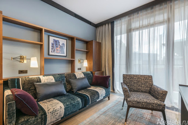 Продажа 6-комн квартиры на вторичном рынке Коробейников пер,  д. 1