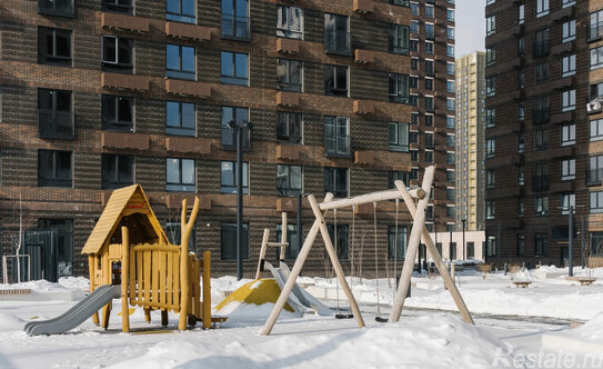 Продажа 1-комн квартиры на вторичном рынке Николая Озерова ул,  д. 8 к1