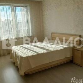 Продажа 1-комн квартиры на вторичном рынке улица Маршала Казакова,  д. 70 к1 с1