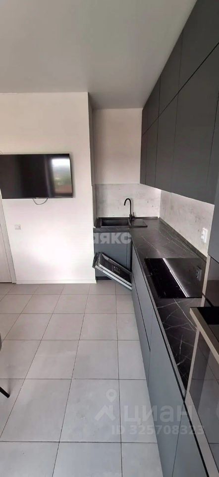 Продажа 3-комн квартиры на вторичном рынке Ильменский проезд, 17к2