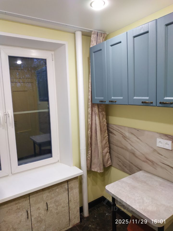 Аренда 1-комн квартиры на вторичном рынке Сторожевая улица,  д. 18А