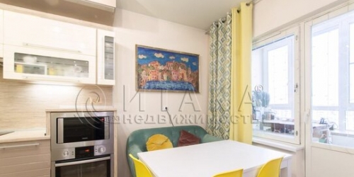 2-комн квартира ул Оптиков,  д. 51,  к. 1