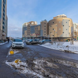 Продажа 2-комн квартиры на вторичном рынке Комендантский пр-кт,  д. 66 к3