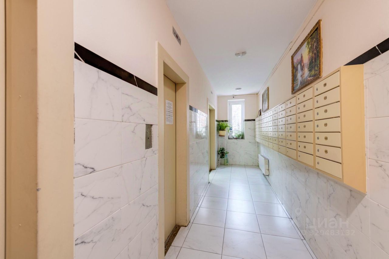 Продажа 3-комн квартиры на вторичном рынке Полярная улица, 42К1