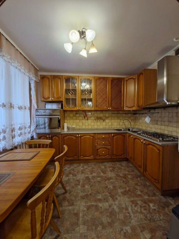 Аренда 3-комн квартиры на вторичном рынке улица Академика Комарова, 5