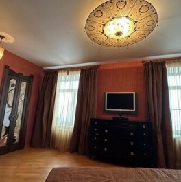 Продажа 5-комн квартиры на вторичном рынке улица Дыбенко,  д. 16 к1