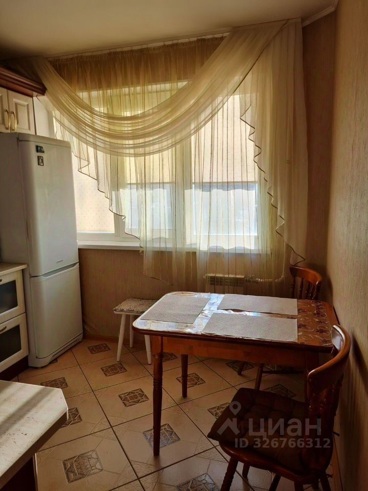 Аренда 2-комн квартиры на вторичном рынке Кингисепп, Крикковское шоссе, 9