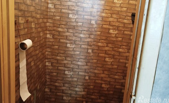 Продажа 2-комн квартиры на вторичном рынке Бокситогорский район, улица Металлургов,  д. 8