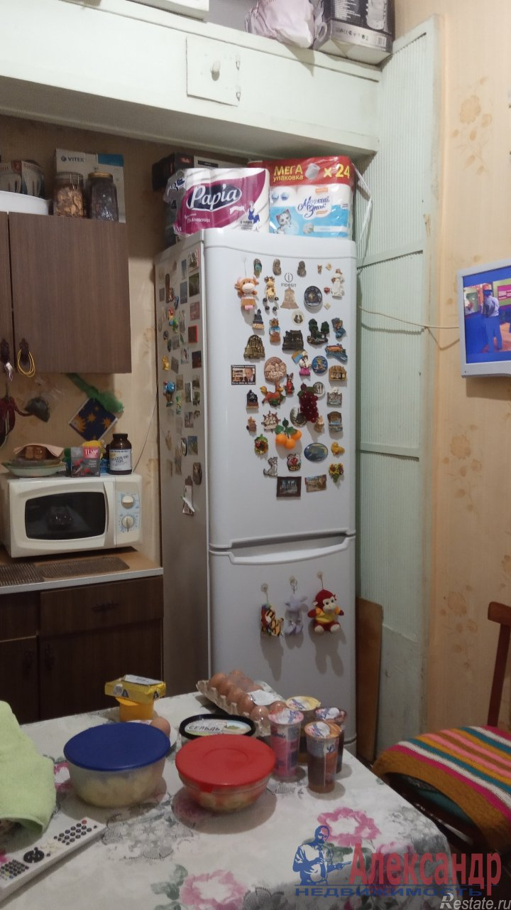 Продажа комнаты Лахтинская ул. ,  д. 25