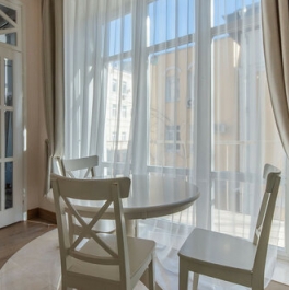 Продажа 3-комн квартиры на вторичном рынке Спасопесковский переулок,  д. 3/1 с2