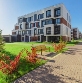 Продажа 2-комн квартиры на вторичном рынке ул Лесная,  д. 27А