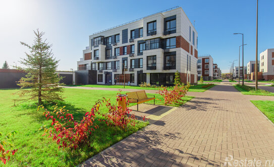 Продажа 2-комн квартиры на вторичном рынке ул Лесная,  д. 27А