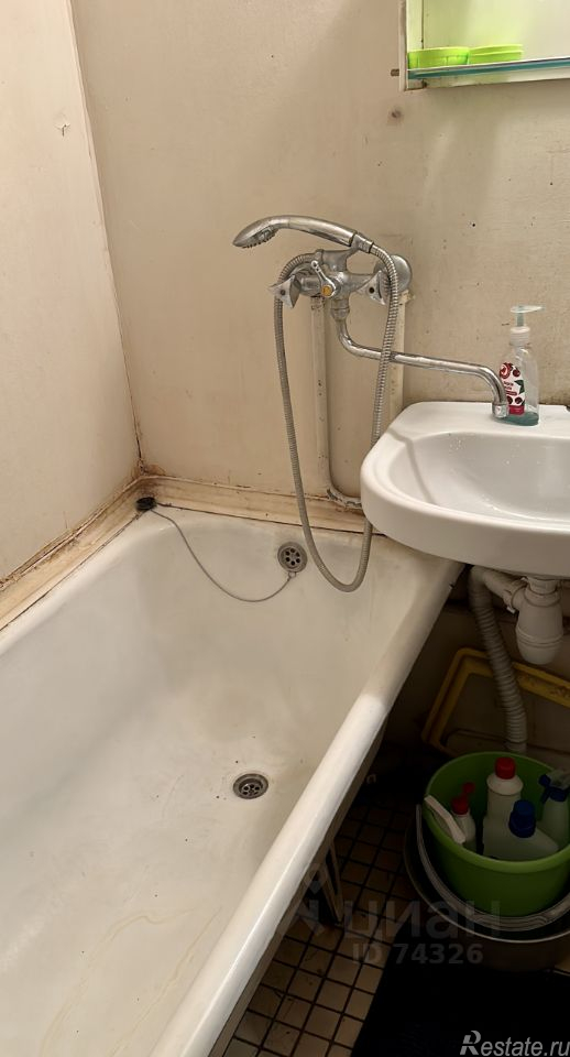 Аренда 1-комн квартиры на вторичном рынке Авангардная улица,  д. 4