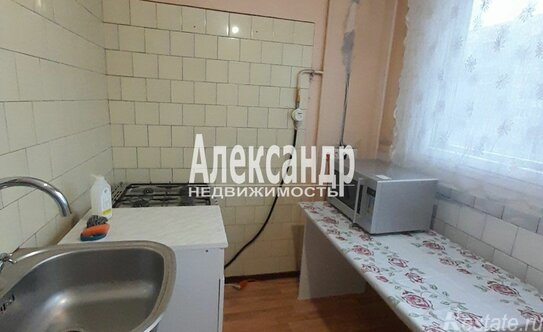 Продажа 3-комн квартиры на вторичном рынке улица Жени Егоровой,  д. 5 к1