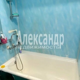 Продажа 3-комн квартиры на вторичном рынке 15-я линия,  д. 86