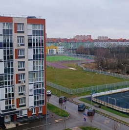 Продажа 2-комн квартиры на вторичном рынке Красногорск, Стартовая улица,  д. 5