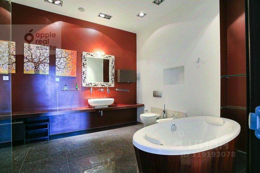 Продажа 3-комн квартиры на вторичном рынке д. Жуковка, 58