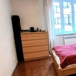 Продажа 2-комн квартиры на вторичном рынке Сходня мкр, Овражная улица, 24к8