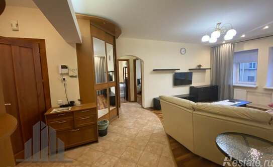 Аренда 3-комн квартиры на вторичном рынке Мытнинская ул,  д. 2