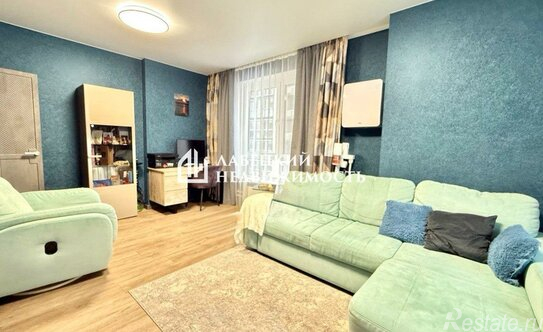 Продажа 2-комн квартиры на вторичном рынке улица Михайлова,  д. 30А к3