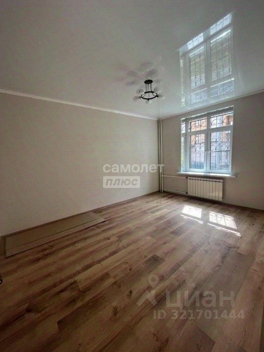 Продажа 2-комн квартиры на вторичном рынке Опалиха мкр, улица Дежнева, 11