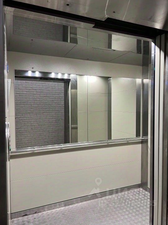 Продажа 2-комн квартиры на вторичном рынке проспект Куприна, 36к2
