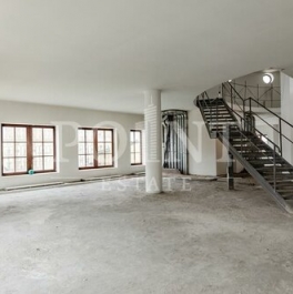 Продажа 5-комн квартиры на вторичном рынке Никитская Б. ул,  д. 45