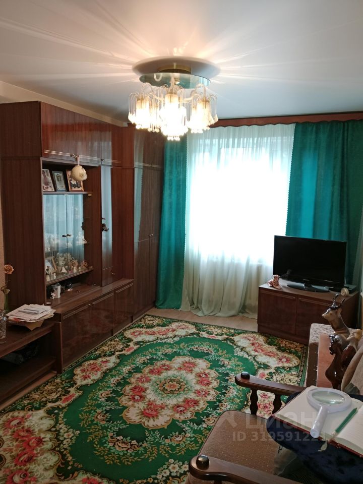 Продажа 2-комн квартиры на вторичном рынке Тосно г., проспект Ленина, 17