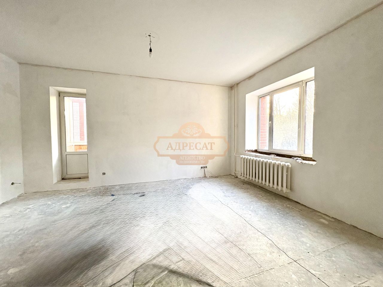 Продажа 3-комн квартиры на вторичном рынке Пушкин, Октябрьский бульвар,  д. 8к2