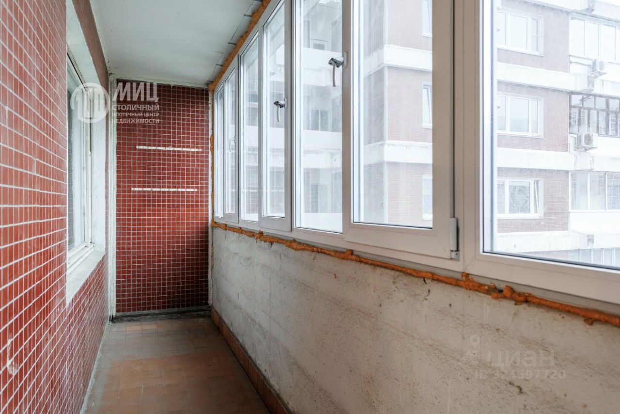 Продажа 2-комн квартиры на вторичном рынке улица Академика Пилюгина, 14К2