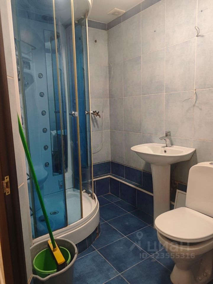 Продажа 2-комн квартиры на вторичном рынке Райцентр мкр, улица Комсомольская,  д. 17