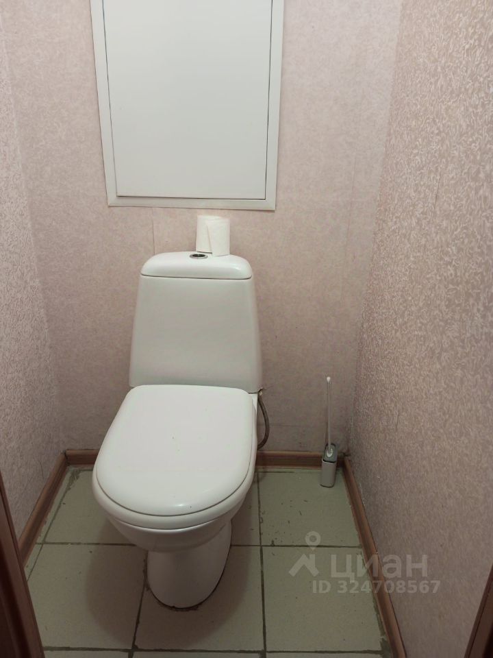 Продажа 3-комн квартиры на вторичном рынке Лобня, улица Чайковского, 25