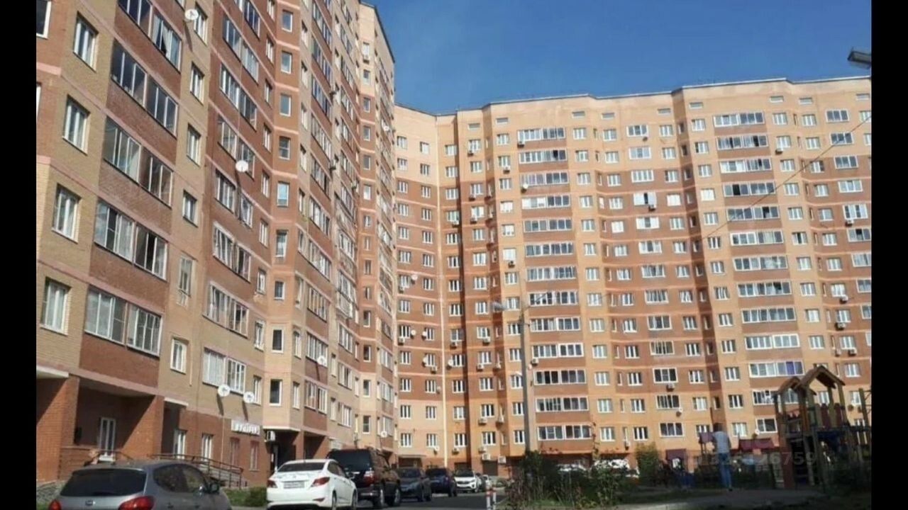 Продажа 2-комн квартиры на вторичном рынке Лобня, улица Борисова, 24