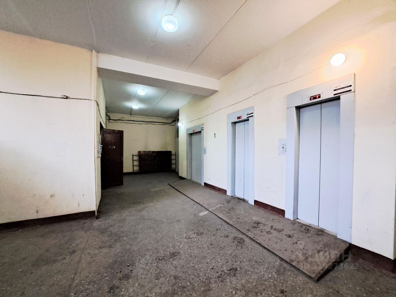 Продажа комнаты проспект Большевиков, 40