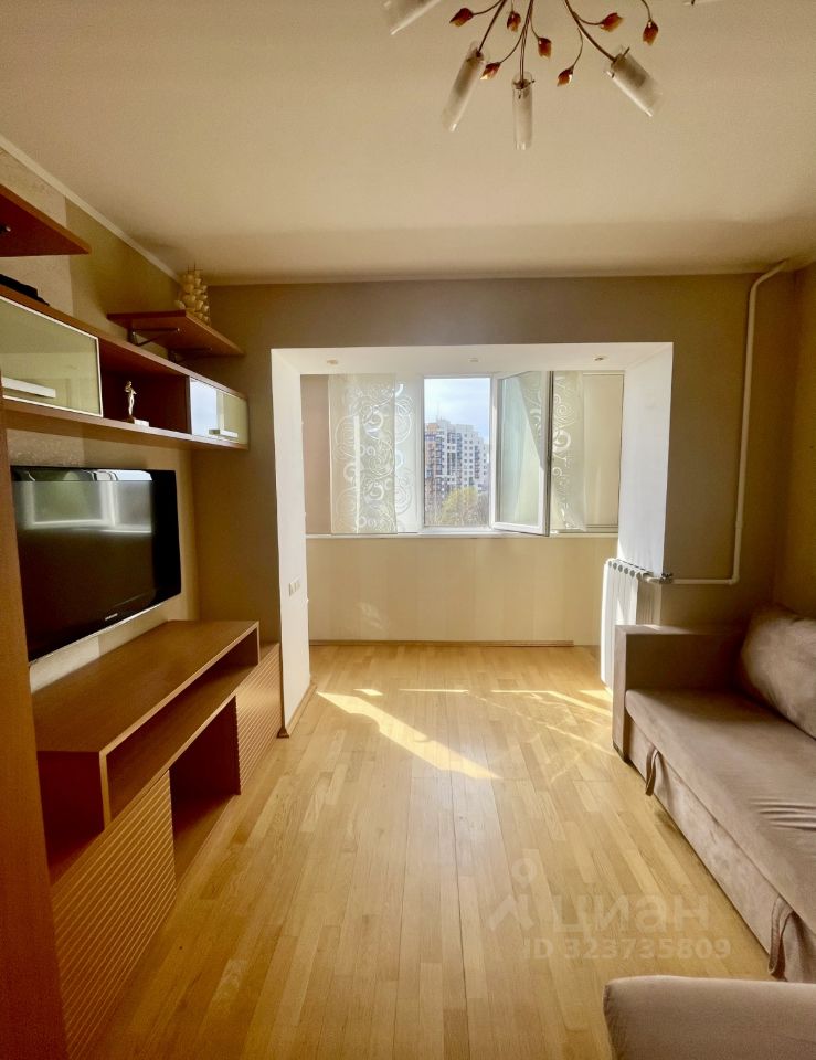 Продажа 1-комн квартиры на вторичном рынке Химки, улица Нахимова, 4