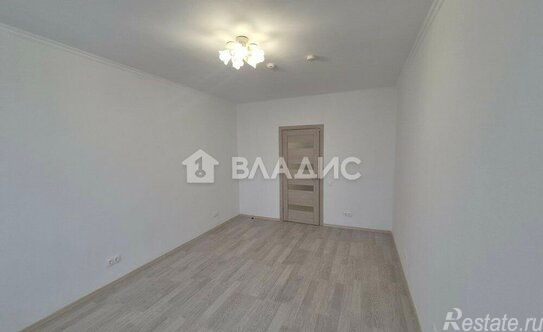 Продажа 3-комн квартиры на вторичном рынке проезд Шокальского,  д. 28А к1