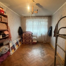 Продажа 2-комн квартиры на вторичном рынке 60-летия Октября пр-кт,  д. 14