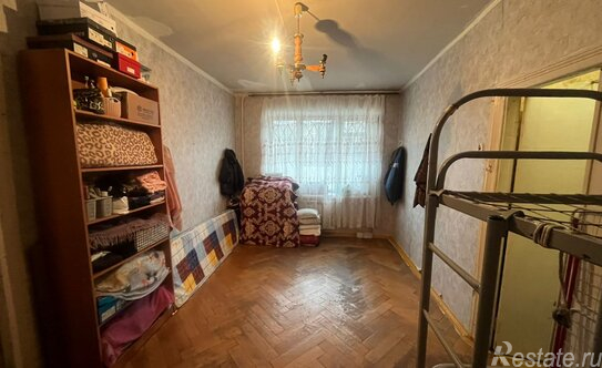 Продажа 2-комн квартиры на вторичном рынке 60-летия Октября пр-кт,  д. 14