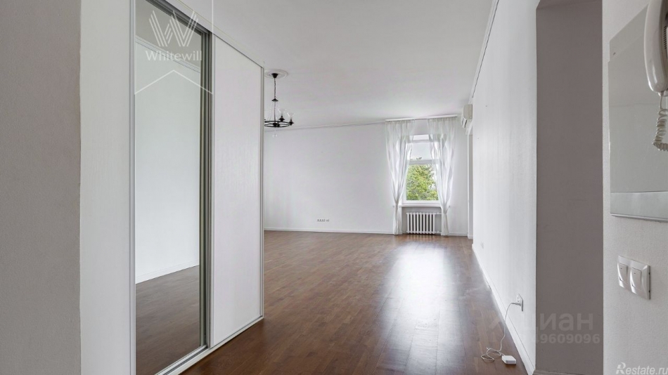 Аренда 4-комн квартиры на вторичном рынке улица Петровка,  д. 28