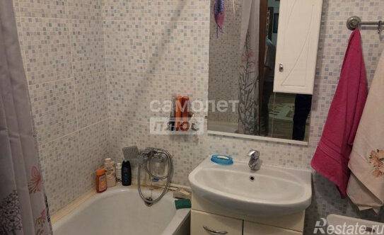 Продажа 3-комн квартиры на вторичном рынке Ягодная улица,  д. 8 к1