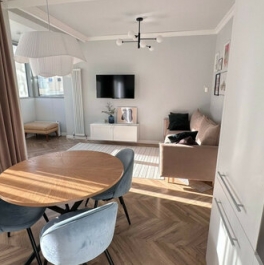 Продажа 2-комн квартиры на вторичном рынке ул Оптиков,  д. 37