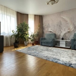 Продажа 5-комн квартиры на вторичном рынке Дмитров, ул Чекистская,  д. 5