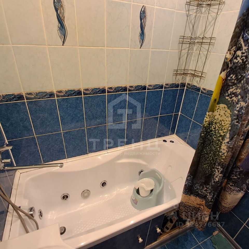 Продажа 1-комн квартиры на вторичном рынке пос. Бугры, улица Школьная, 11к1