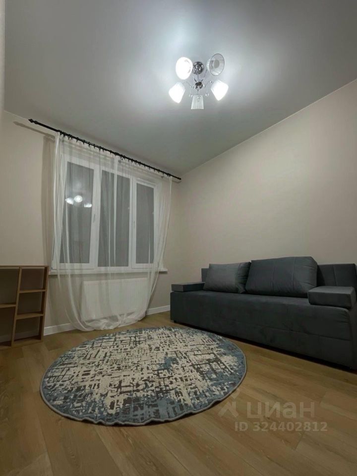 Аренда 2-комн квартиры на вторичном рынке Химки, улица Имени К.И. Вороницына, 18к1