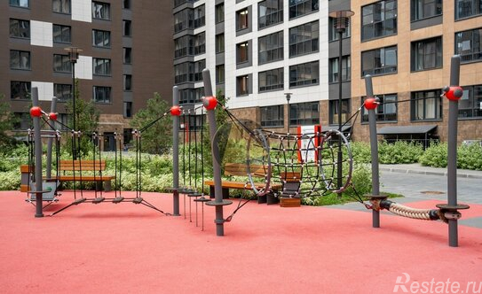 Продажа 3-комн квартиры на вторичном рынке Дальневосточный пр-кт,  д. 13 к5